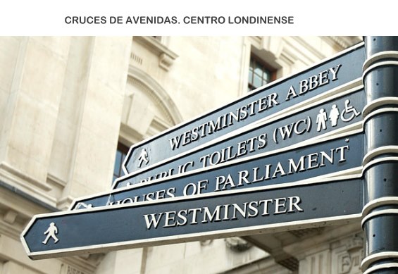 Cruce de avenidas, centro londinense.